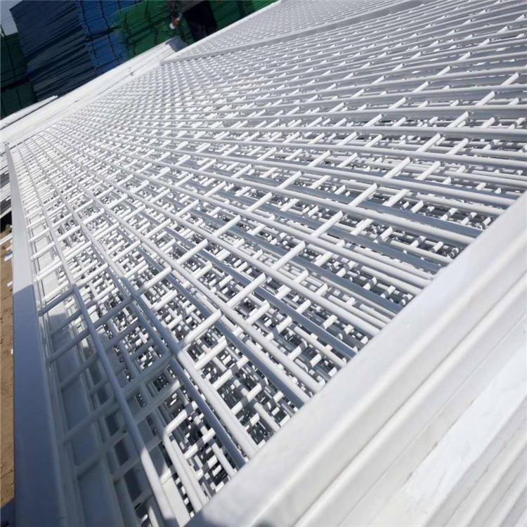 看守所、拘留所安裝防攀爬金屬隔離網時的注意事項